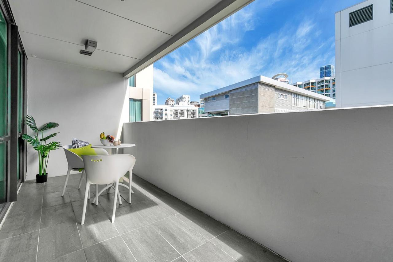 Апартаменты Dockside Delight + Cp! Окленд Экстерьер фото